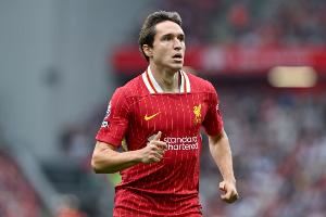 记者：基耶萨因伤缺席利物浦亚洲行，迪亚斯&埃利奥特等人将随队