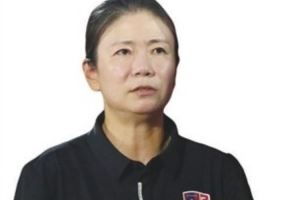 辽宁女足拿下女超联赛半程冠军，主帅马琳：在拼搏中不断进步