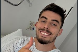 哈弗茨晒照报平安：小小挫折，很快回来💪🏼